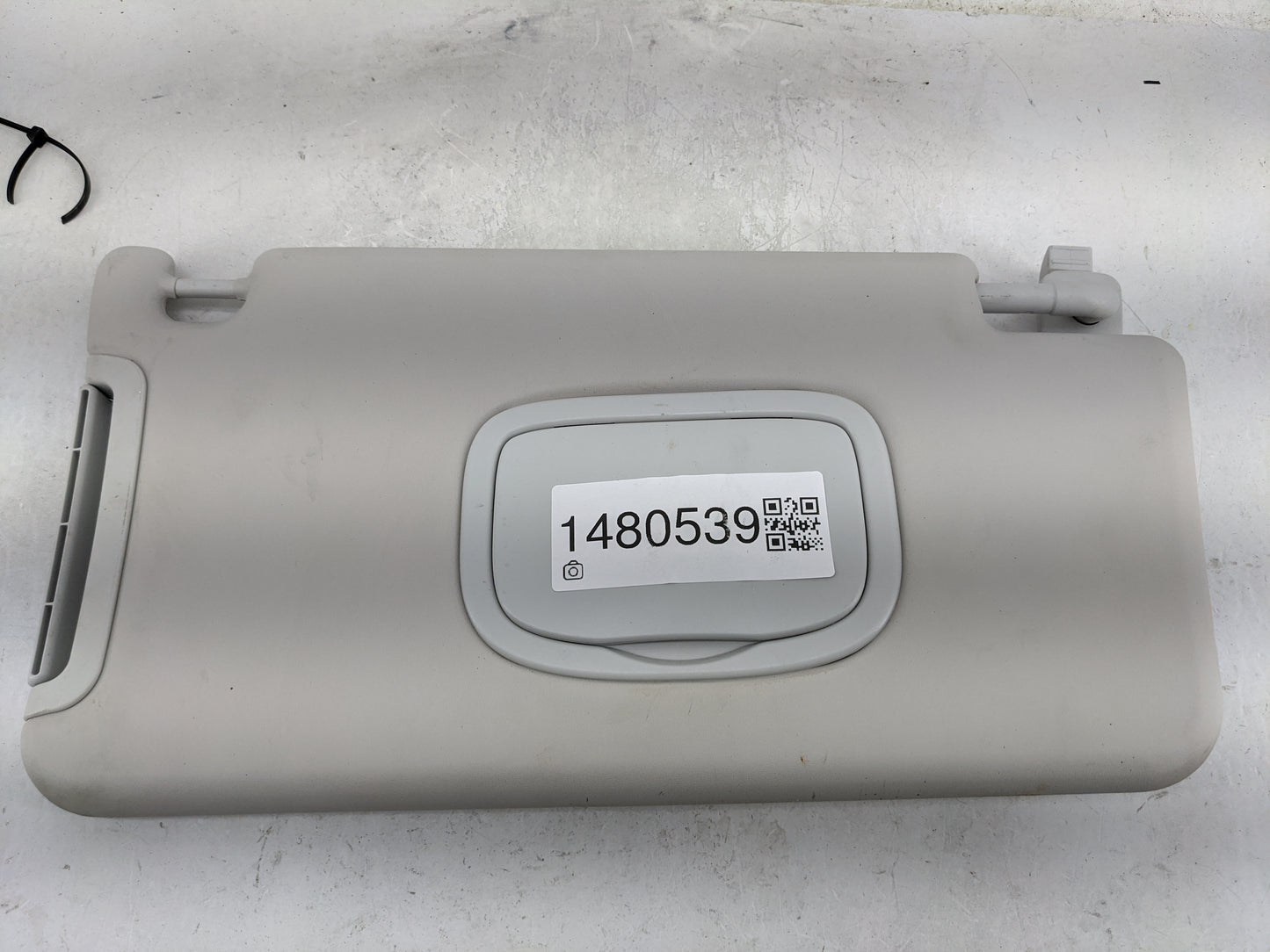 2015-2022 Jeep Renegade Sun Visor Shade Replacement Passenger Right Mirror Fits Fits 2015 2016 2017 2018 2019 2020 2021 2022