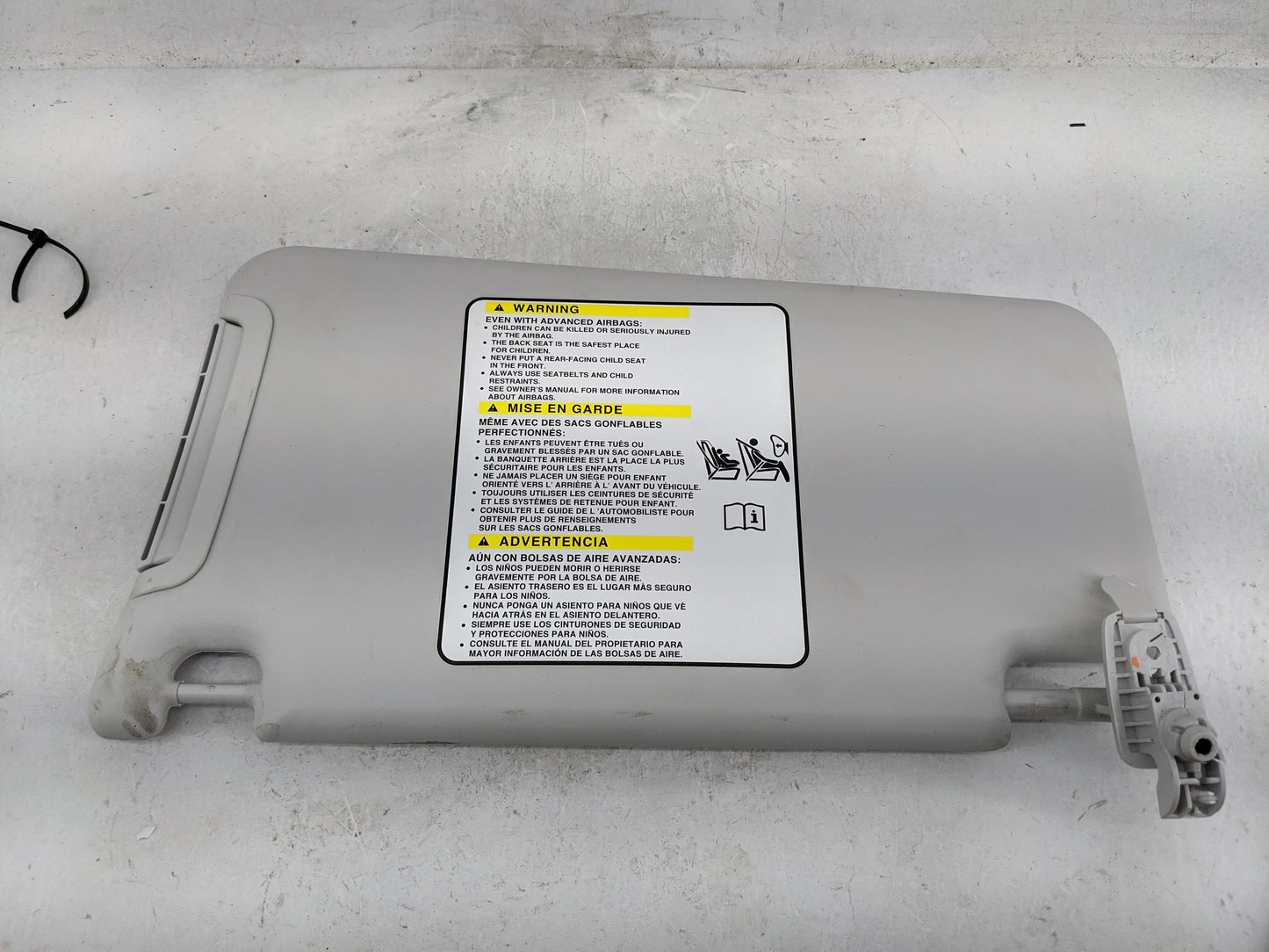 2015-2022 Jeep Renegade Sun Visor Shade Replacement Passenger Right Mirror Fits Fits 2015 2016 2017 2018 2019 2020 2021 2022