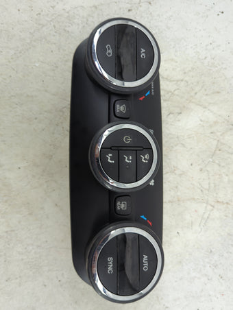 compare product 2015-2016 Jeep Renegade Climate Control Module Temperature AC/Heater Replacement P/N:07356461050 8387422 Fits Fits 2015 2016 OEM Used Auto Parts