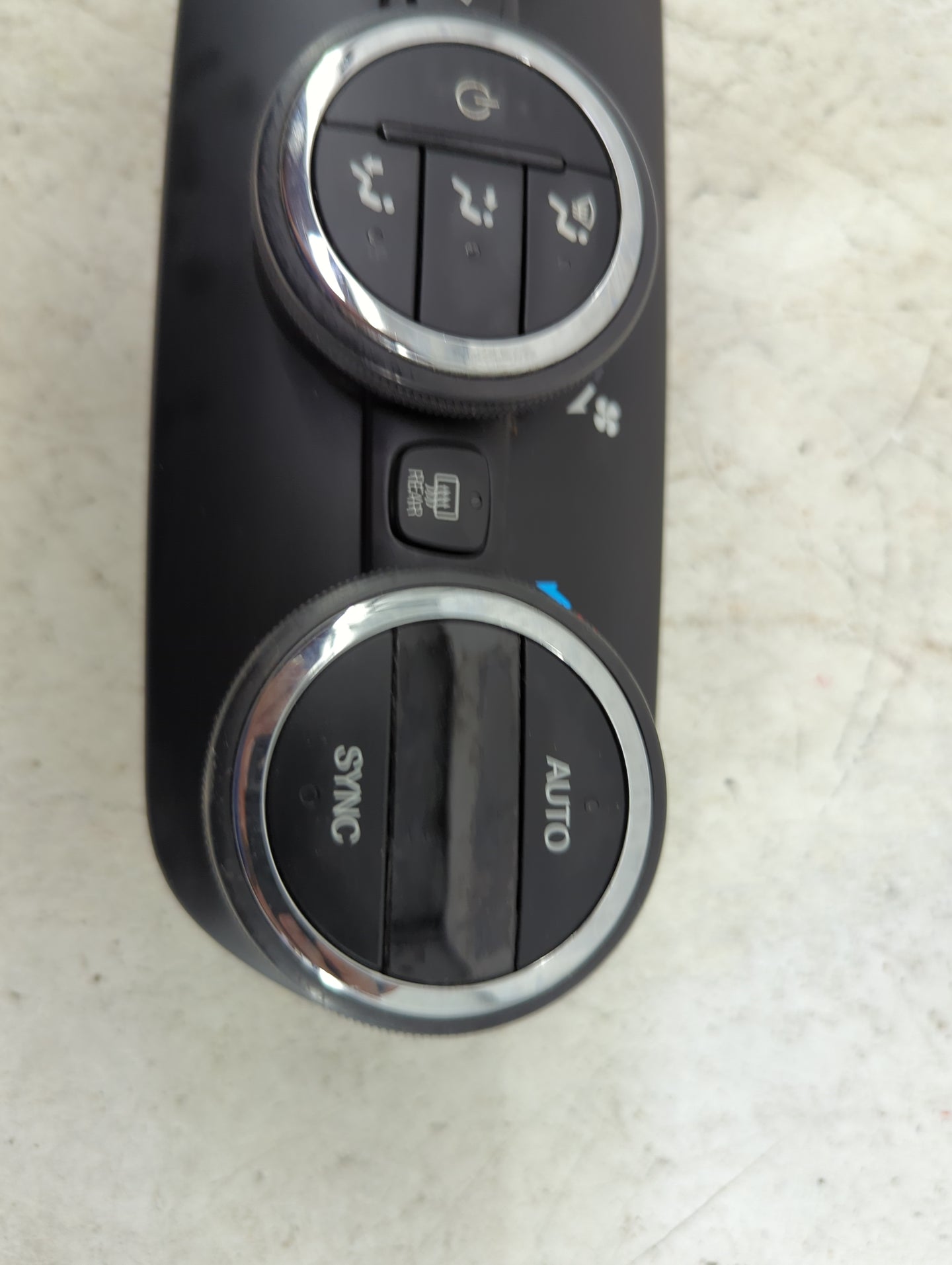 2015-2016 Jeep Renegade Climate Control Module Temperature AC/Heater Replacement P/N:07356461050 8387422 Fits Fits 2015 2016