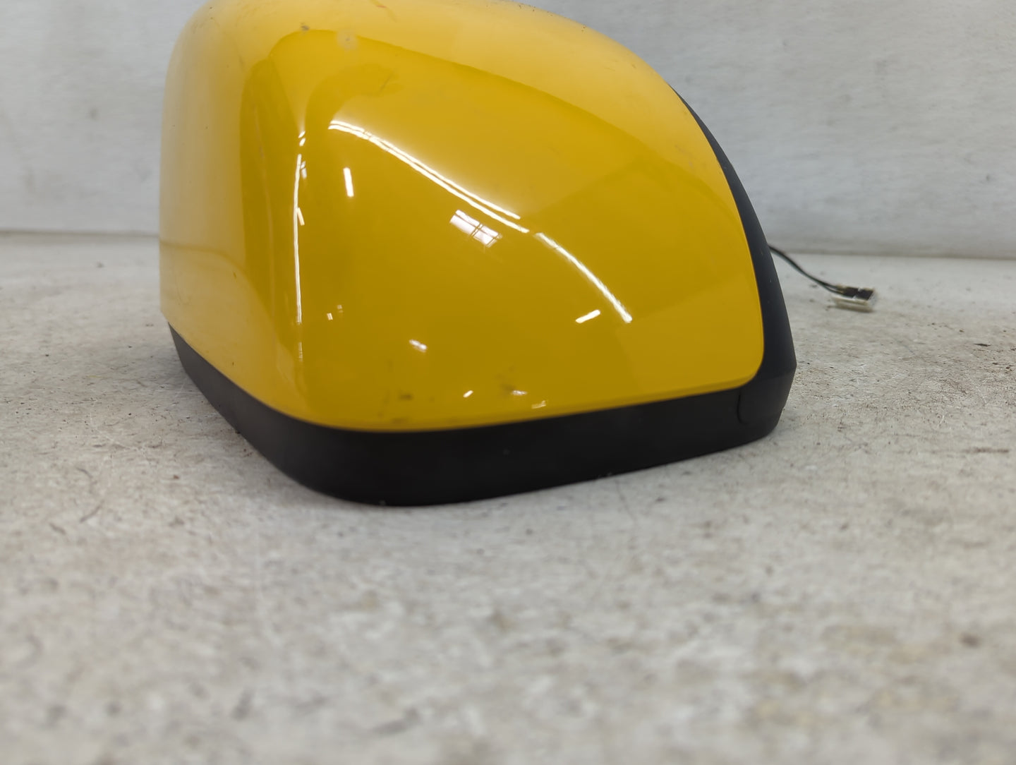 2015-2021 Jeep Renegade Passenger Side View Mirror - Right Door Mirror OEM Used - Oemusedautoparts1.com