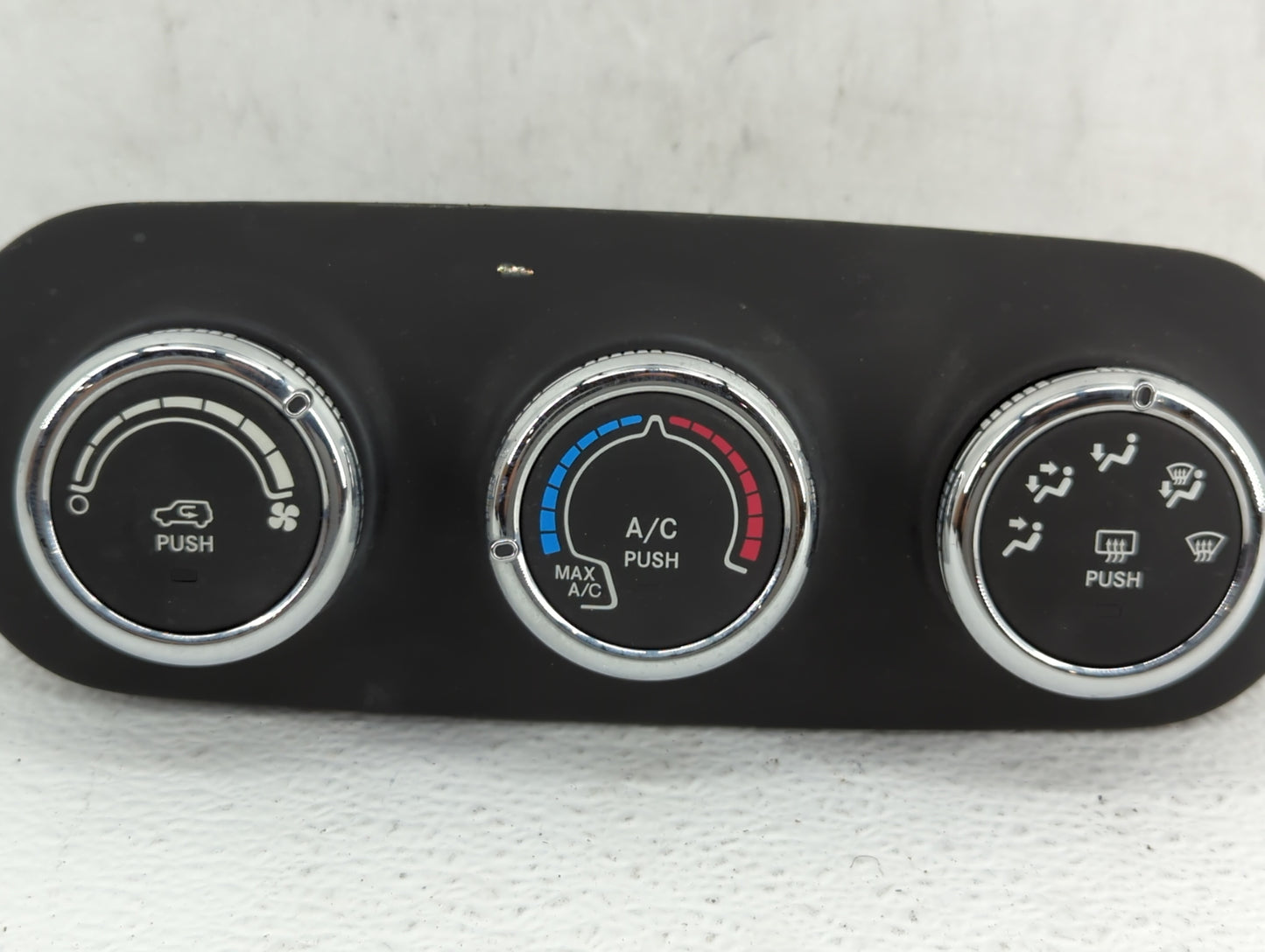 2015-2016 Jeep Renegade Climate Control Module Temperature AC/Heater Replacement P/N:735637717 7356461040 Fits Fits 2015 201