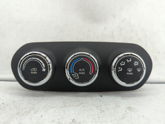compare product 2015-2016 Jeep Renegade Climate Control Module Temperature AC/Heater Replacement P/N:735637717 7356461040 Fits Fits 2015 2016 OEM Used Auto Parts