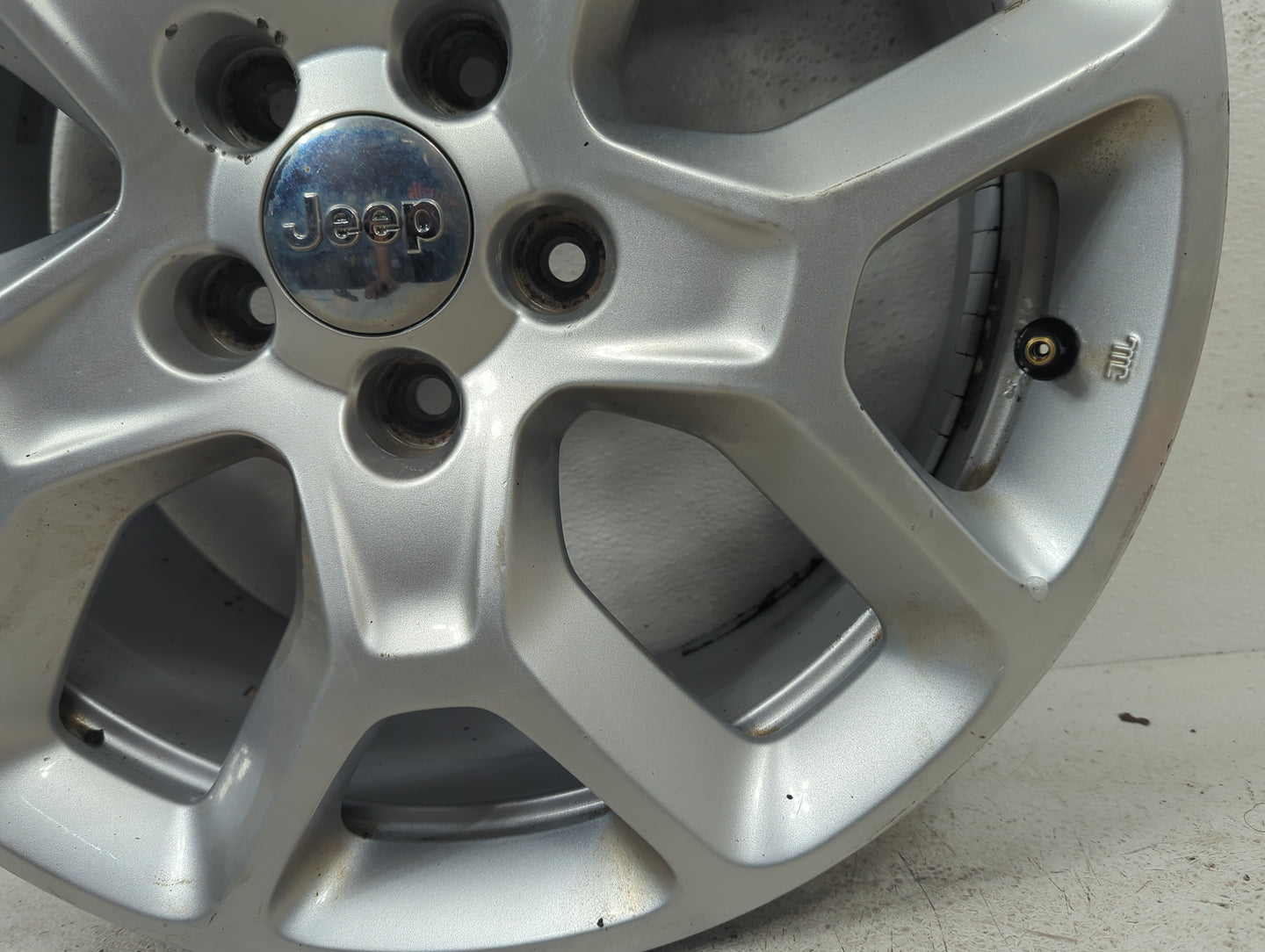 2015-2018 Jeep Renegade Oem Wheel Rim 5000946 - Oemusedautoparts1.com