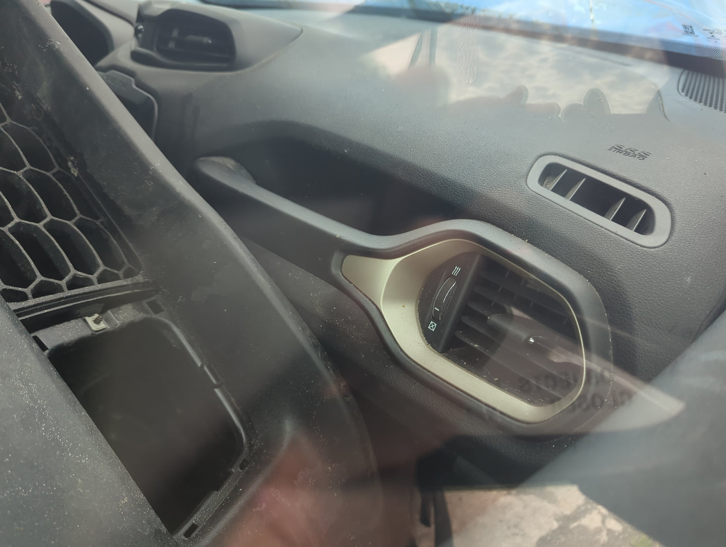 2016 Jeep Renegade Passenger Glove Box Door Storage Compartment - Oemusedautoparts1.com
