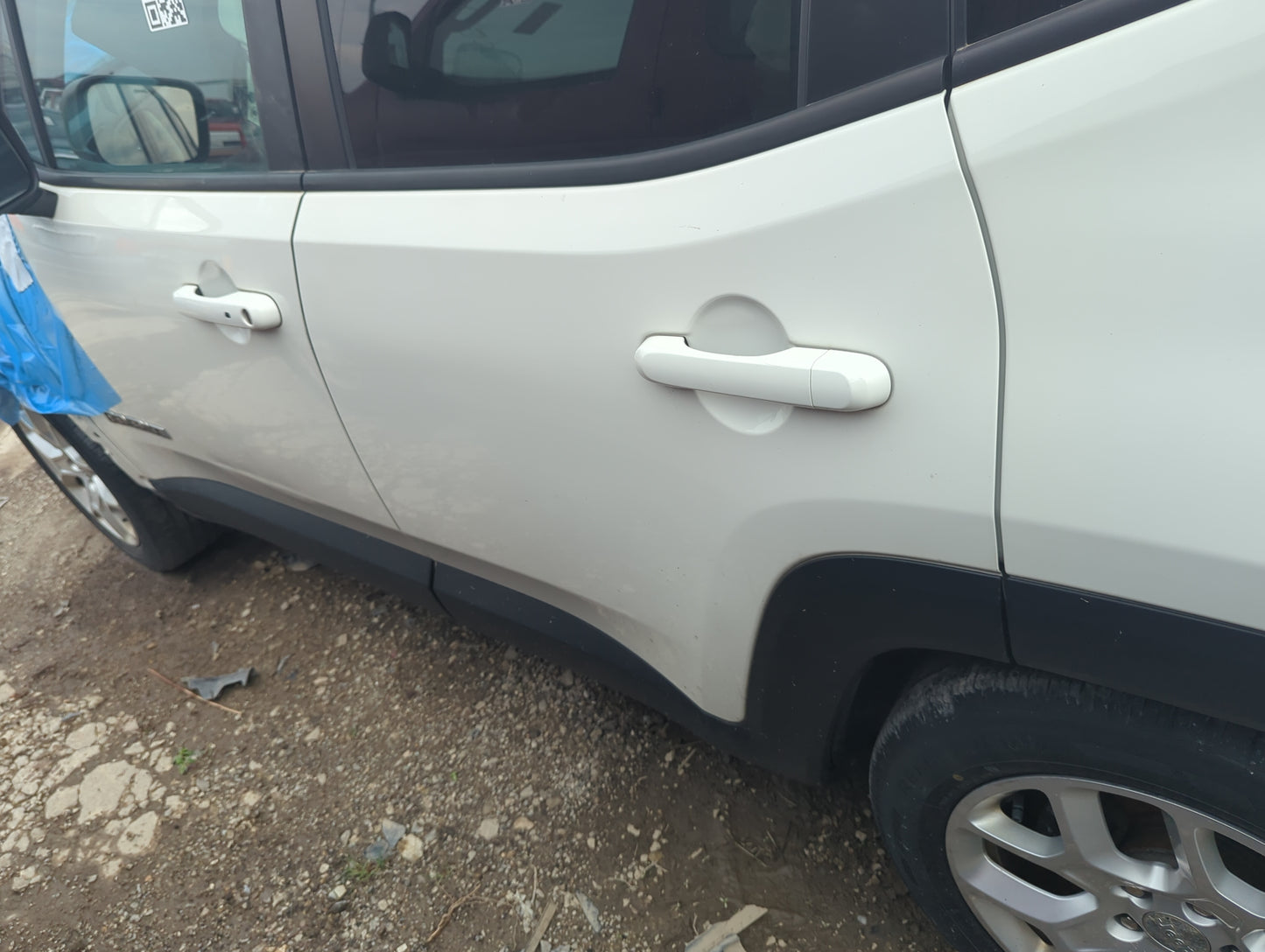 2015-2022 Jeep Renegade Driver Rear Door Oem 5010148 - Oemusedautoparts1.com