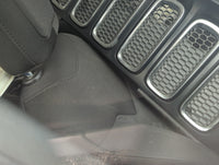 2015-2018 Jeep Renegade Passenger Front Seat Oem 5010165 - Oemusedautoparts1.com