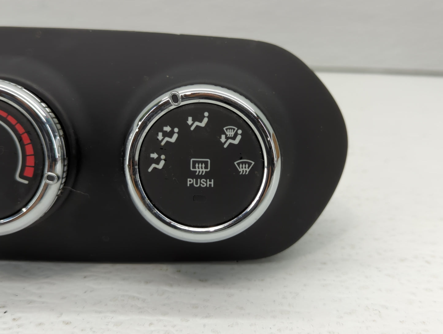 2015-2016 Jeep Renegade Climate Control Module Temperature AC/Heater Replacement P/N:838744Z Fits Fits 2015 2016 OEM Used Au