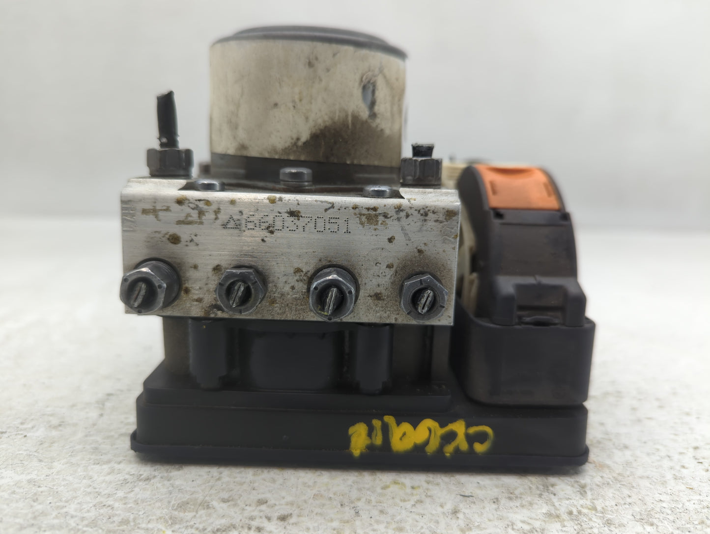 2015-2017 Jeep Renegade ABS Pump Control Module Replacement P/N:66037051 52049765 Fits Fits 2015 2016 2017 OEM Used Auto Par