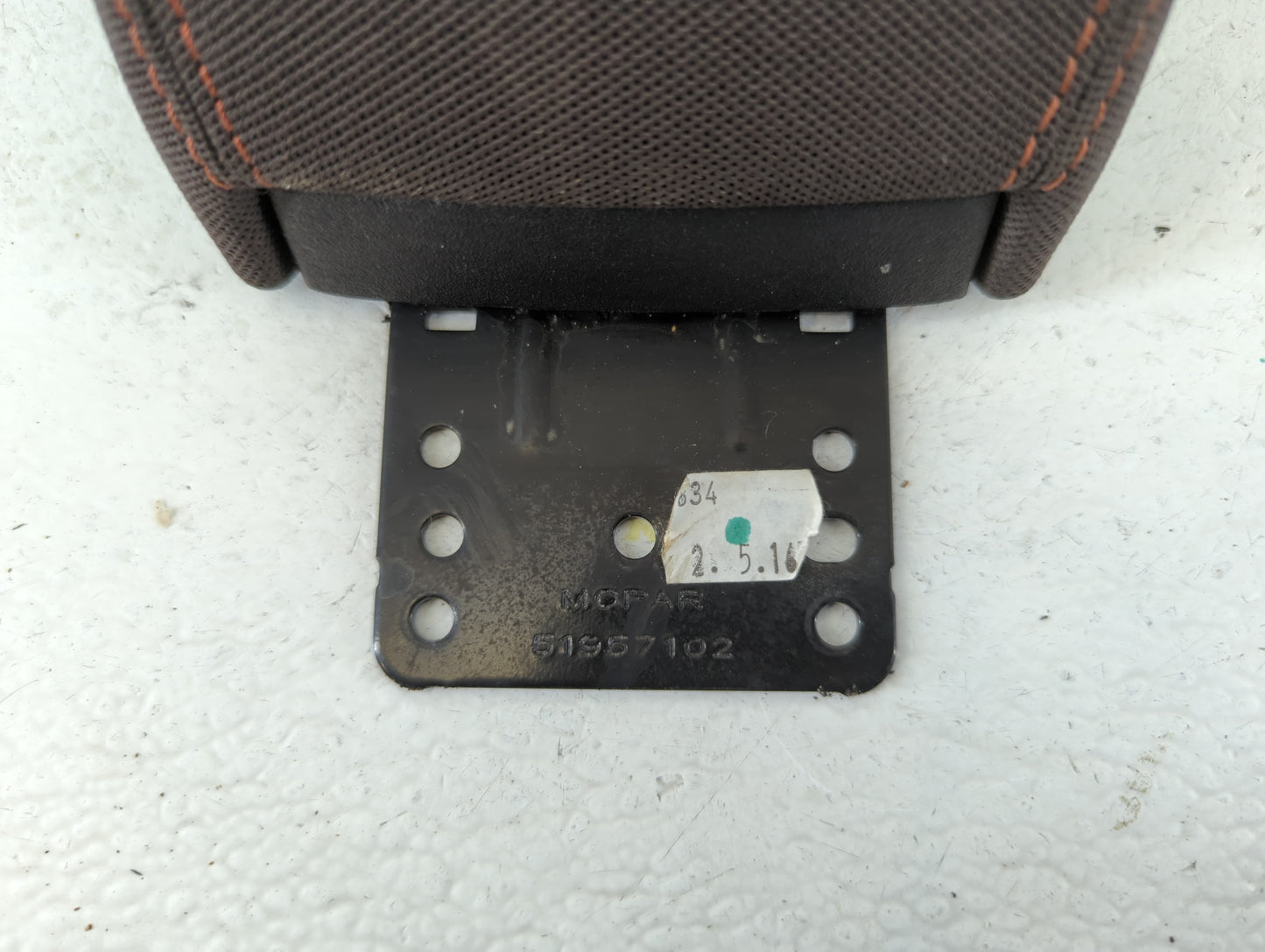 2016 Jeep Renegade Center Console Armrest Cover Lid - Oemusedautoparts1.com