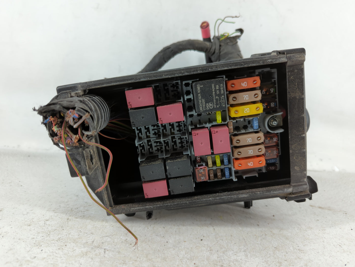 2015-2021 Jeep Renegade Fusebox Fuse Box Panel Relay Module P/N:52027004 Fits Fits 2015 2016 2017 2018 2019 2020 2021 OEM Us