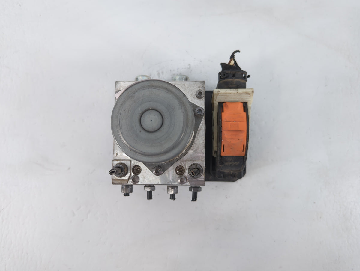 2015-2017 Jeep Renegade Anti-Lock Brake ABS Pump Module Actuator OEM P/N:52049765 Fits Fits 2015 2016 2017 OEM Used Auto Par