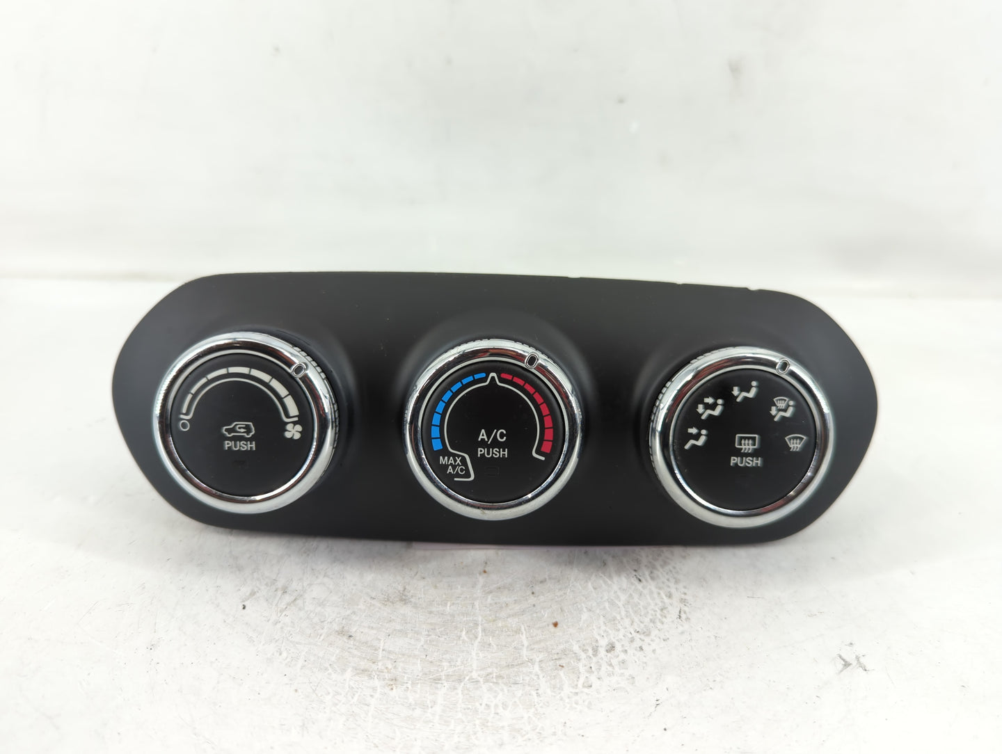 2015-2016 Jeep Renegade Climate Control Module Temperature AC/Heater Replacement P/N:07356461040 838744Z Fits Fits 2015 2016
