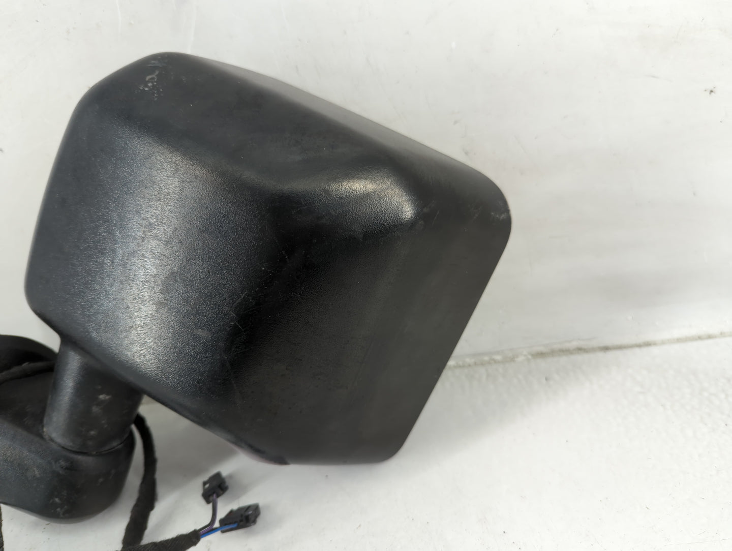 2015-2018 Jeep Wrangler Driver Side View Mirror - Left Door Mirror OEM Used - Oemusedautoparts1.com