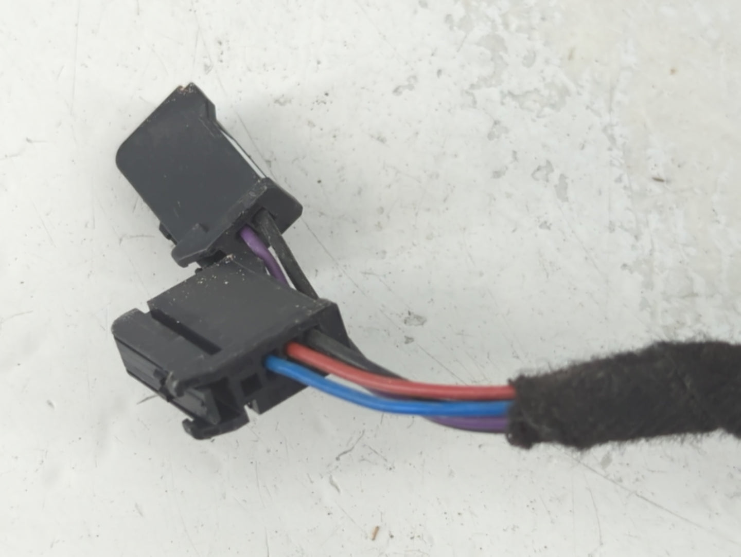 2015-2018 Jeep Wrangler Driver Side View Mirror - Left Door Mirror OEM Used - Oemusedautoparts1.com