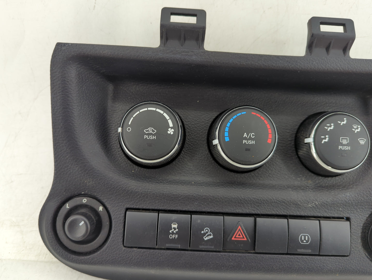 2014-2018 Jeep Wrangler Climate Control Module Temperature AC/Heater Replacement P/N:P68197433AB Fits OEM Used Auto Parts - 