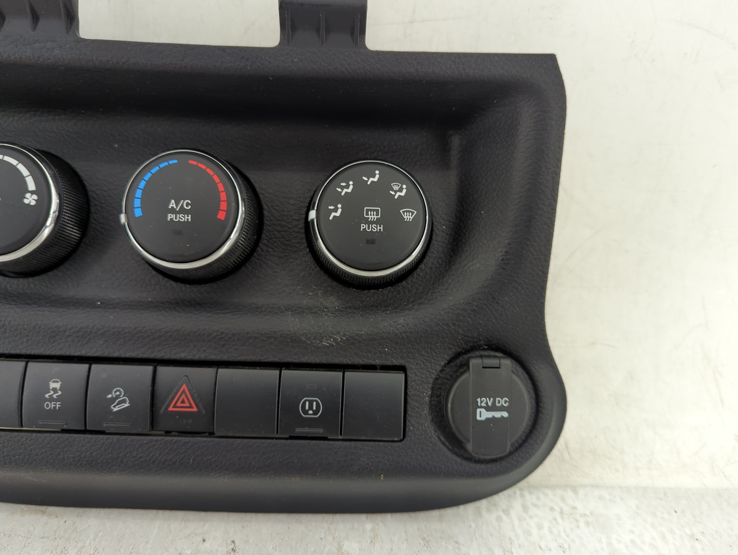 2014-2018 Jeep Wrangler Climate Control Module Temperature AC/Heater Replacement P/N:P68197433AB Fits OEM Used Auto Parts - 