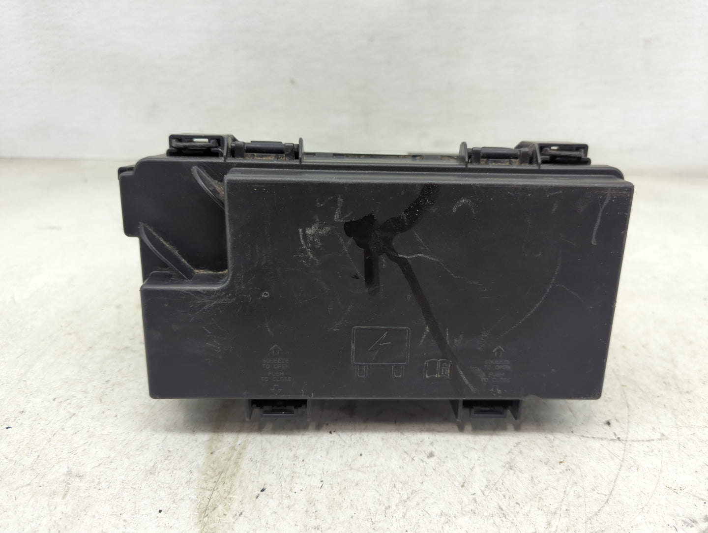 2016-2016 Jeep Wrangler Fusebox Fuse Box Relay Module Tipm 1448807 - Oemusedautoparts1.com
