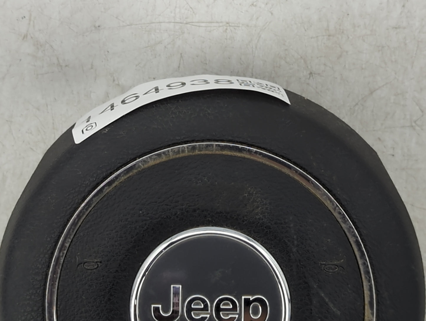 2014-2017 Jeep Wrangler Air Bag Driver Left Steering Wheel Mounted - Oemusedautoparts1.com