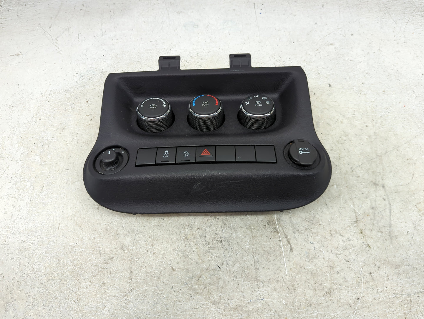2014-2018 Jeep Wrangler Climate Control Module Temperature AC/Heater Replacement P/N:P68197433AB P68197433AB Fits OEM Used A