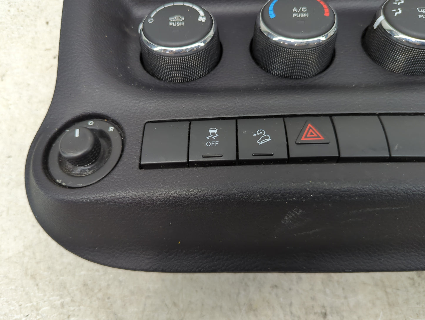 2014-2018 Jeep Wrangler Climate Control Module Temperature AC/Heater Replacement P/N:P68197433AB P68197433AB Fits OEM Used A