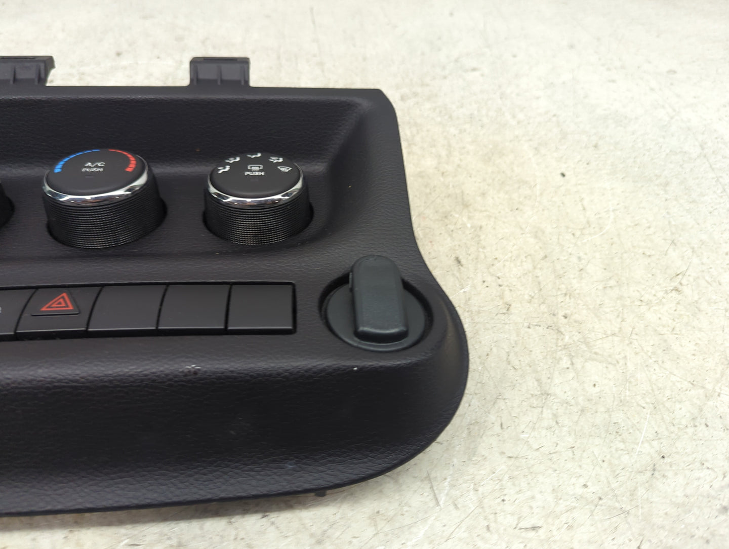 2014-2018 Jeep Wrangler Climate Control Module Temperature AC/Heater Replacement P/N:P68197433AB 1RH94DX9AC Fits OEM Used Au