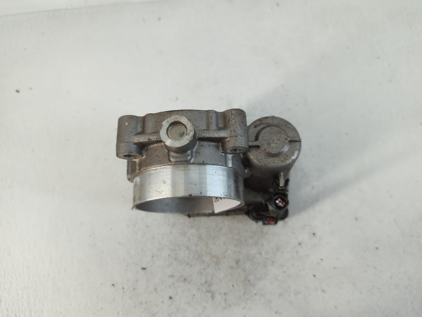 2012-2018 Jeep Wrangler Throttle Body P/N:0 280 750 570 05184349AC Fits OEM Used Auto Parts - Oemusedautoparts1.com