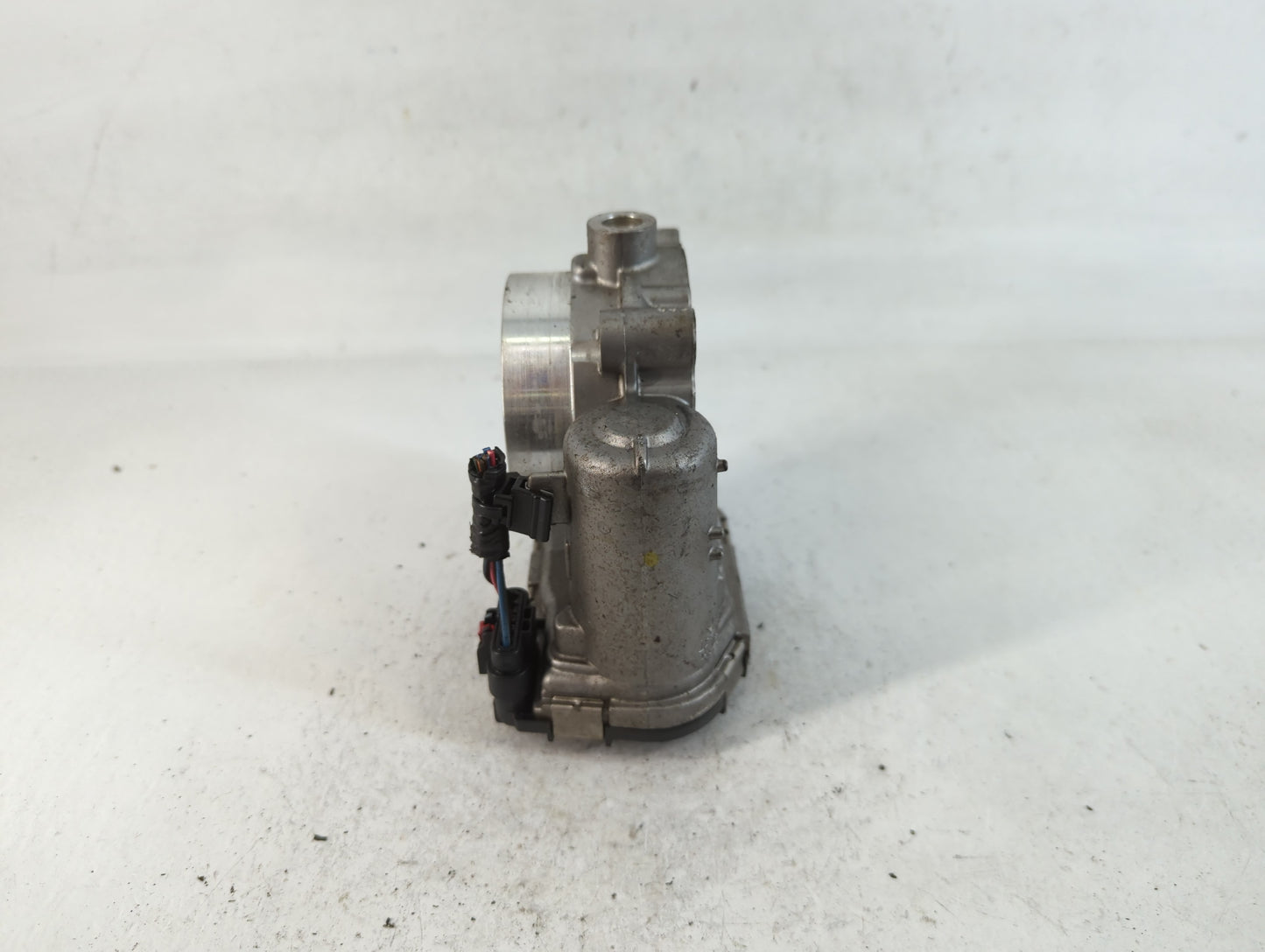 2012-2018 Jeep Wrangler Throttle Body P/N:0 280 750 570 05184349AC Fits OEM Used Auto Parts - Oemusedautoparts1.com