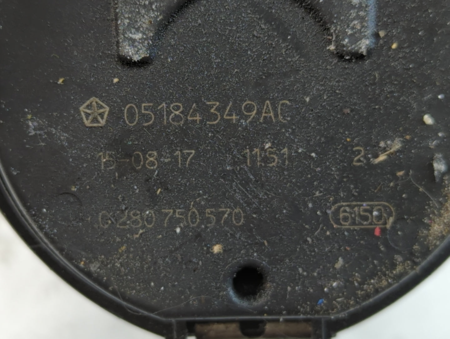 2012-2018 Jeep Wrangler Throttle Body P/N:0 280 750 570 05184349AC Fits OEM Used Auto Parts - Oemusedautoparts1.com