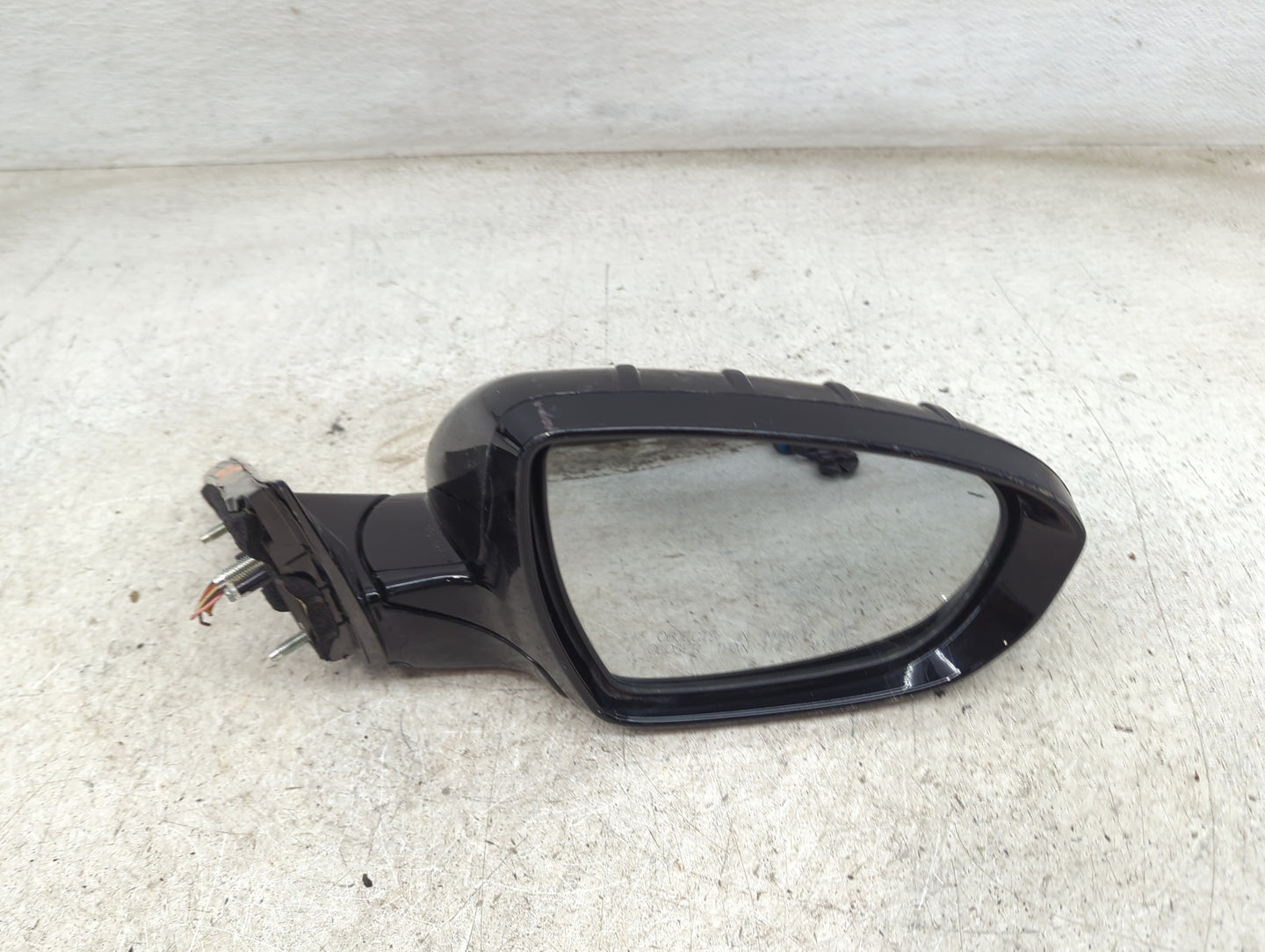 2014-2016 Kia Cadenza Passenger Side View Mirror - Right Door Mirror OEM Used - Oemusedautoparts1.com