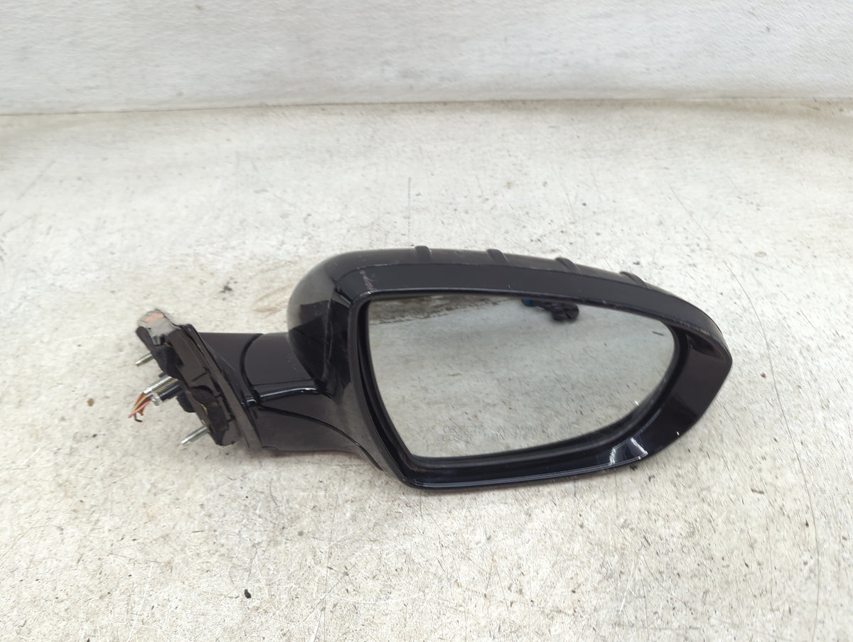 2014-2016 Kia Cadenza Passenger Side View Mirror - Right Door Mirror OEM Used - Oemusedautoparts1.com