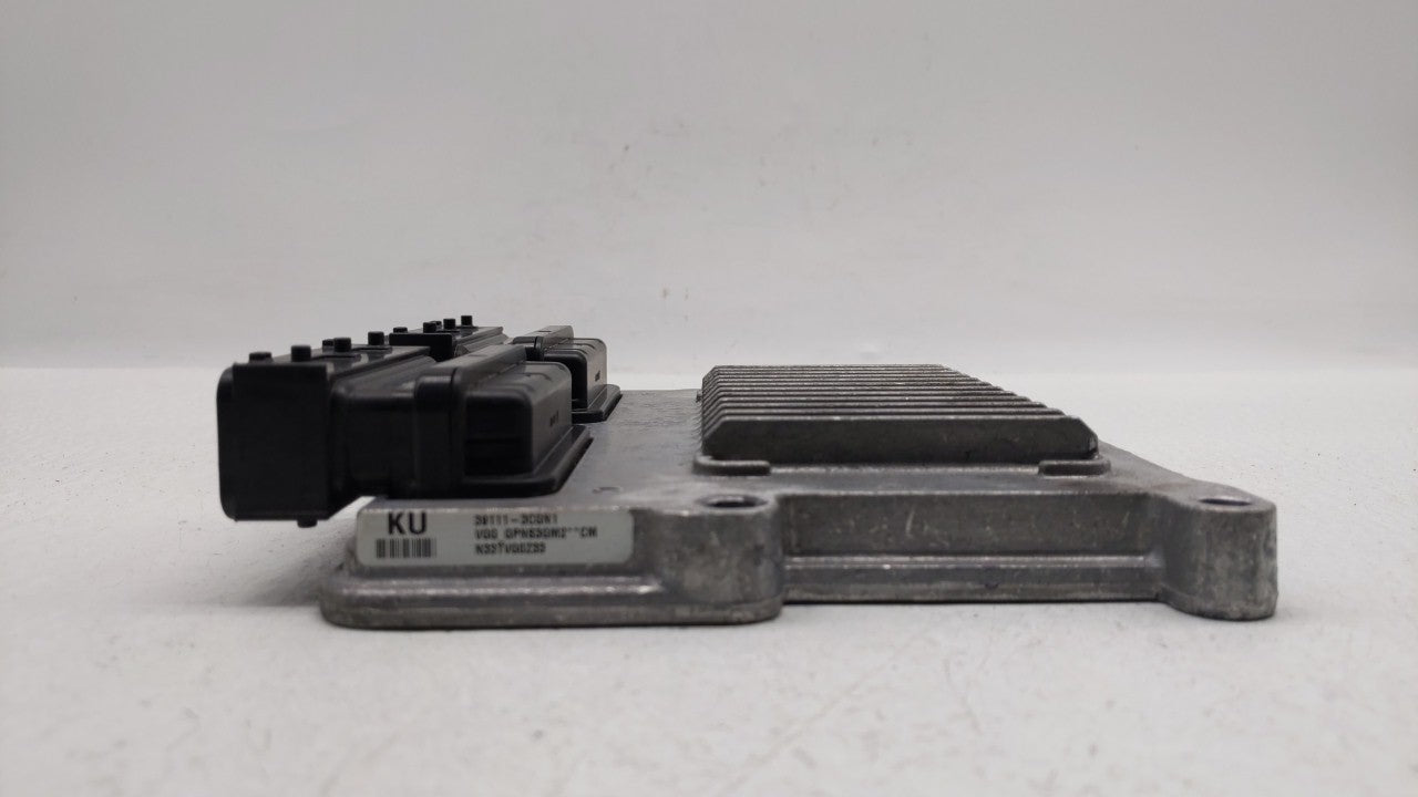 2014-2016 Kia Cadenza PCM Engine Control Computer ECU ECM PCU OEM P/N:39111-3CGN1 39110-3CGN5 Fits Fits 2014 2015 2016 OEM U
