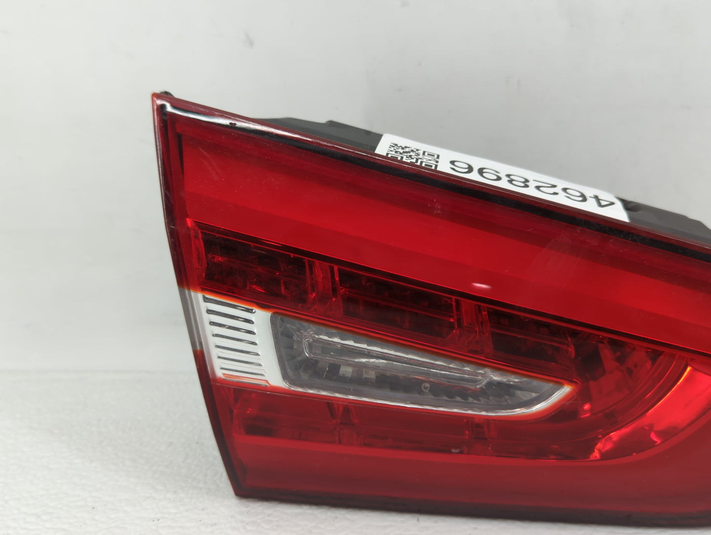 2014-2016 Kia Cadenza Tail Light Assembly Driver Left OEM P/N:92405-3R5 Fits Fits 2014 2015 2016 OEM Used Auto Parts - Oemus