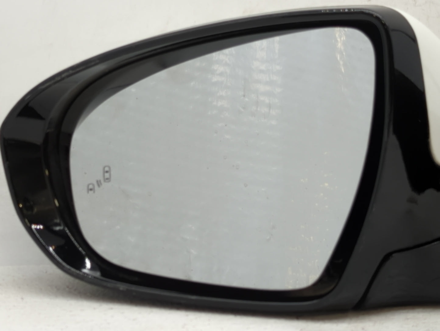 2016 Kia Cadenza Driver Side View Mirror - Left Door Mirror OEM Used - Oemusedautoparts1.com