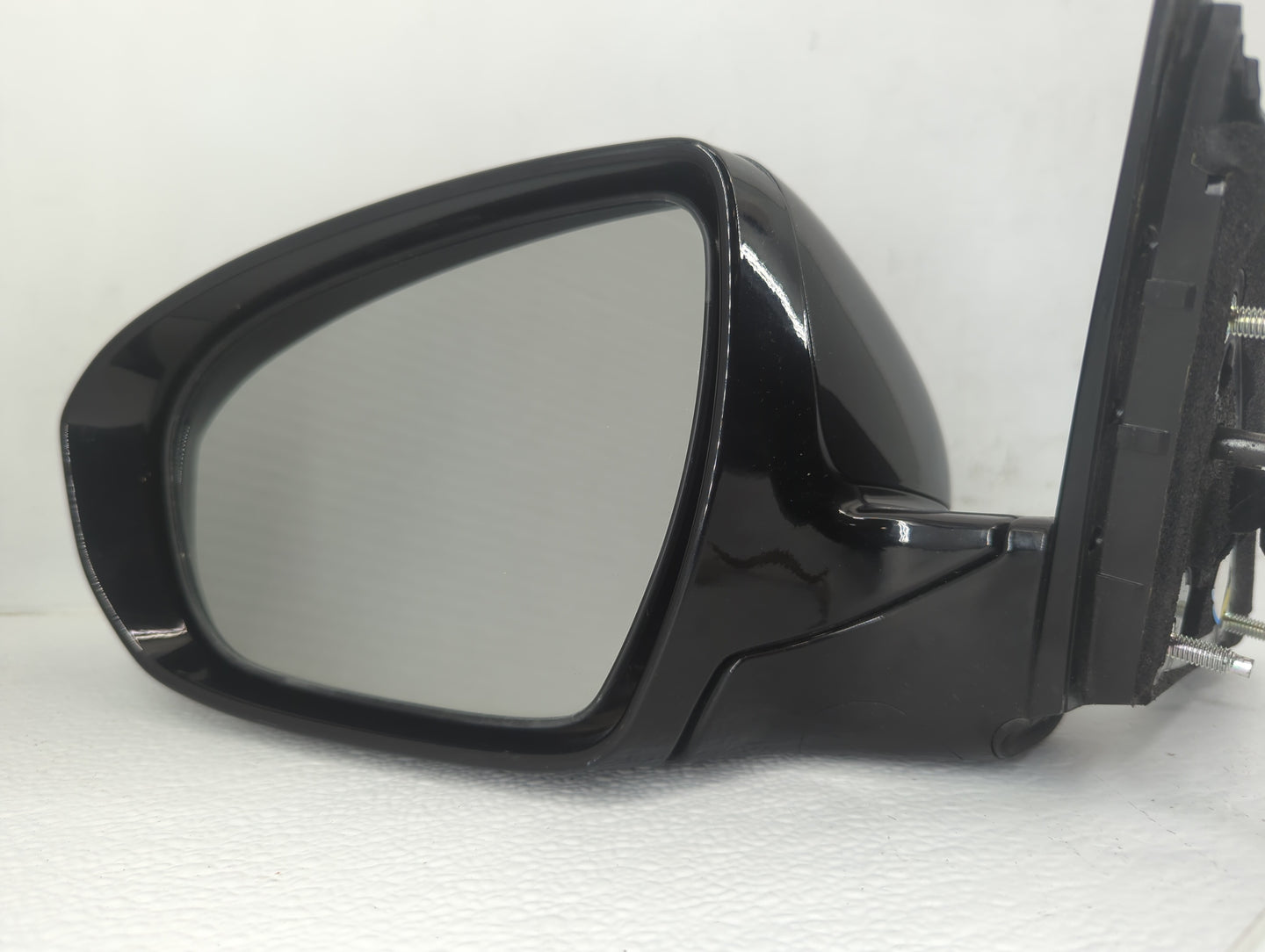 2016 Kia Cadenza Driver Side View Mirror - Left Door Mirror OEM Used - Oemusedautoparts1.com