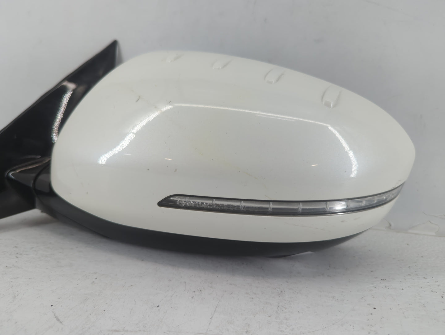 2016 Kia Cadenza Driver Side View Mirror - Left Door Mirror OEM Used - Oemusedautoparts1.com