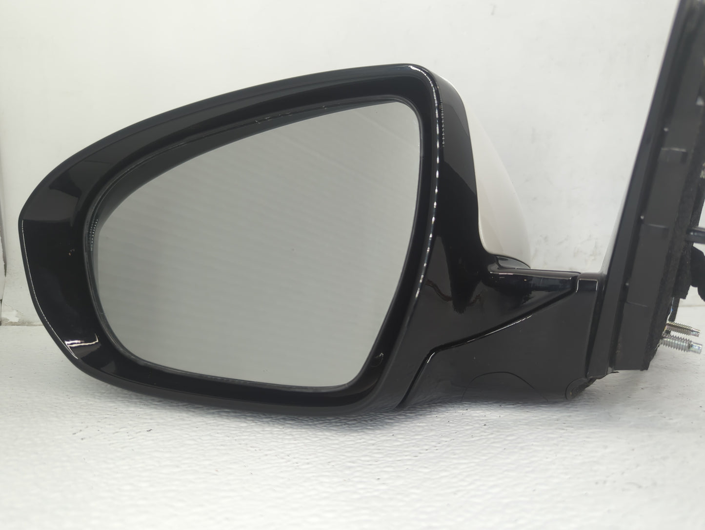 2016 Kia Cadenza Driver Side View Mirror - Left Door Mirror OEM Used - Oemusedautoparts1.com