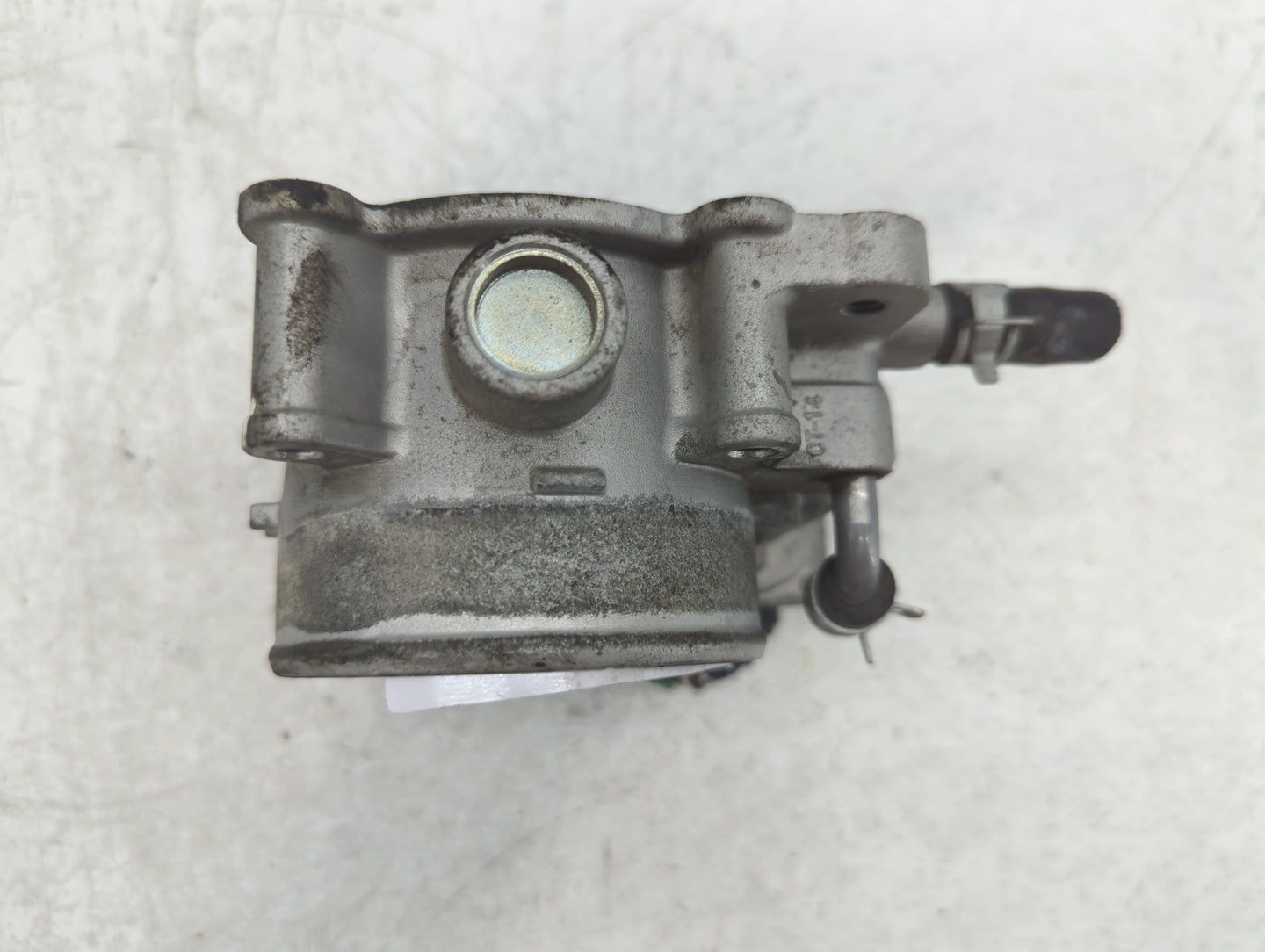 2014-2016 Kia Cadenza Throttle Body P/N:35100-3CAA0 Fits Fits 2012 2013 2014 2015 2016 2017 2018 OEM Used Auto Parts - Oemus