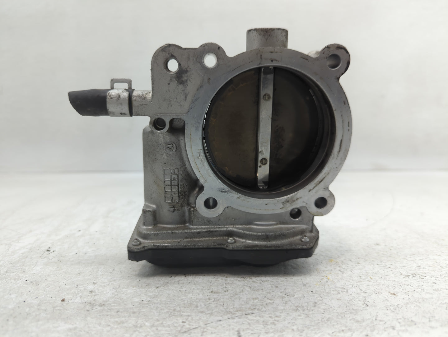 2014-2016 Kia Cadenza Throttle Body P/N:35100-3CAA0 Fits Fits 2012 2013 2014 2015 2016 2017 2018 OEM Used Auto Parts - Oemus