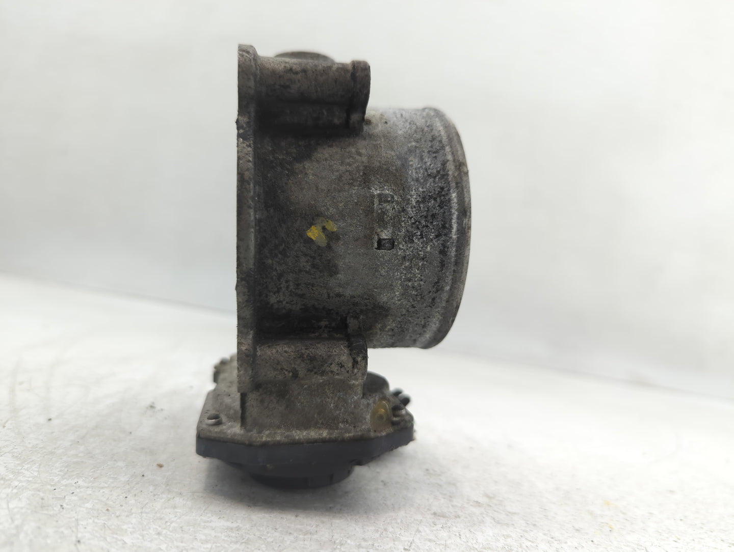 2014-2016 Kia Cadenza Throttle Body P/N:35100-3CAA0 Fits Fits 2012 2013 2014 2015 2016 2017 2018 OEM Used Auto Parts - Oemus