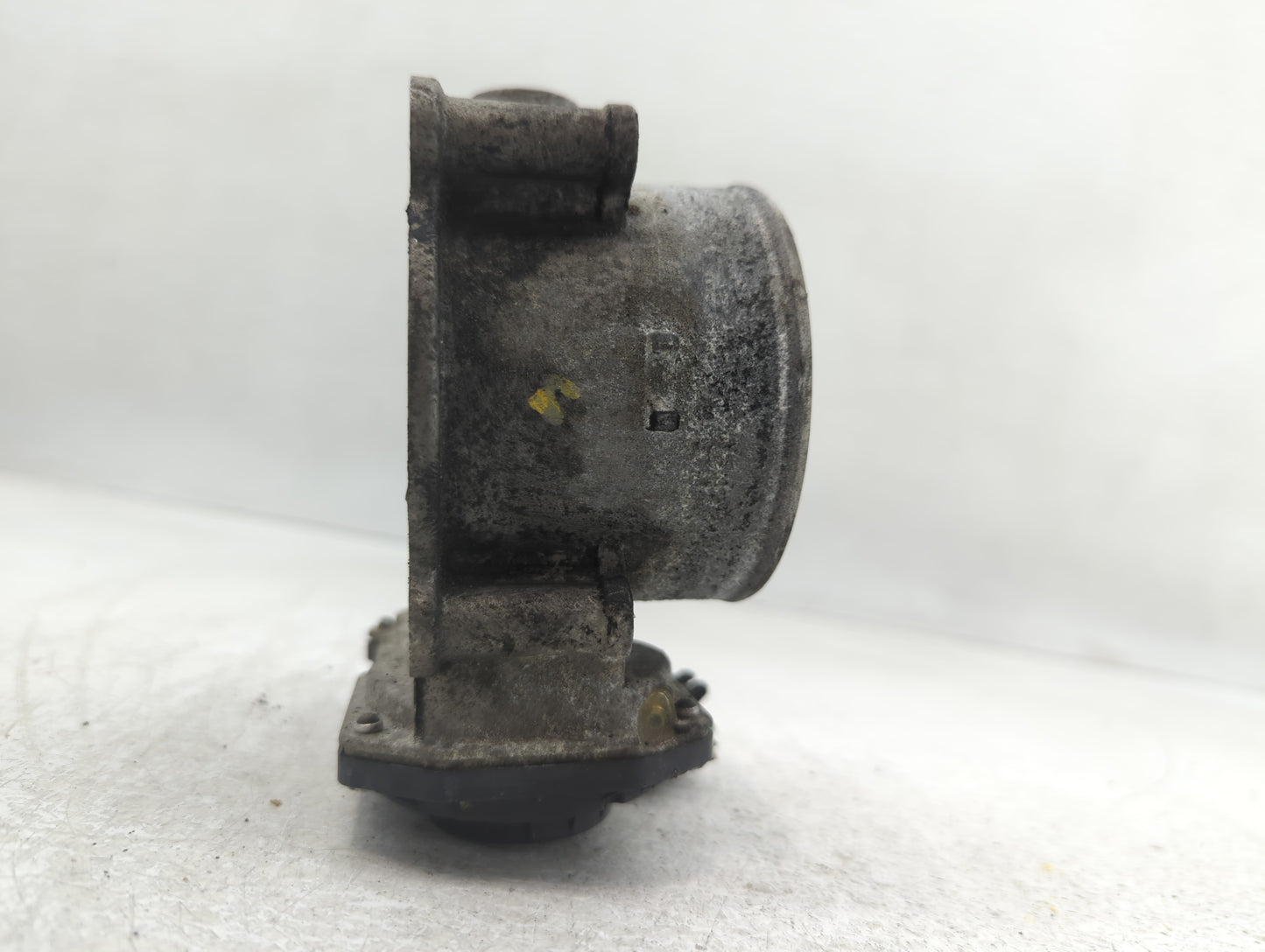 2014-2016 Kia Cadenza Throttle Body P/N:35100-3CAA0 Fits Fits 2012 2013 2014 2015 2016 2017 2018 OEM Used Auto Parts - Oemus