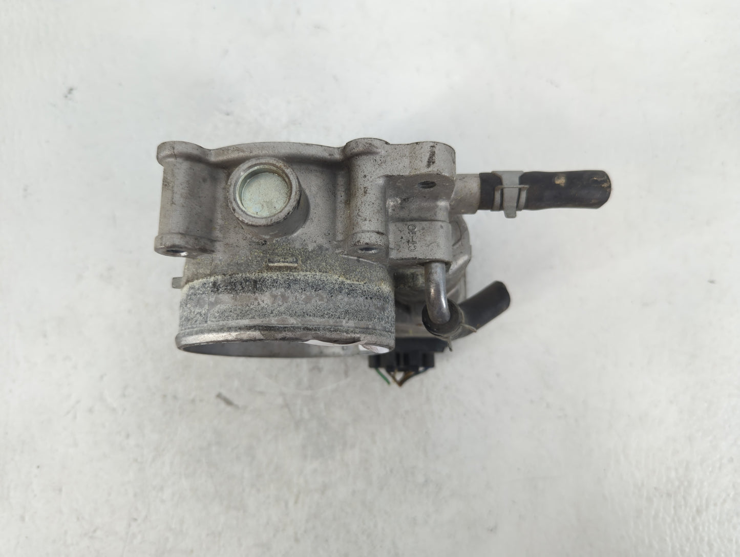 2014-2016 Kia Cadenza Throttle Body P/N:5312 10S01 35100-3CAA0 Fits Fits 2012 2013 2014 2015 2016 2017 2018 OEM Used Auto Pa