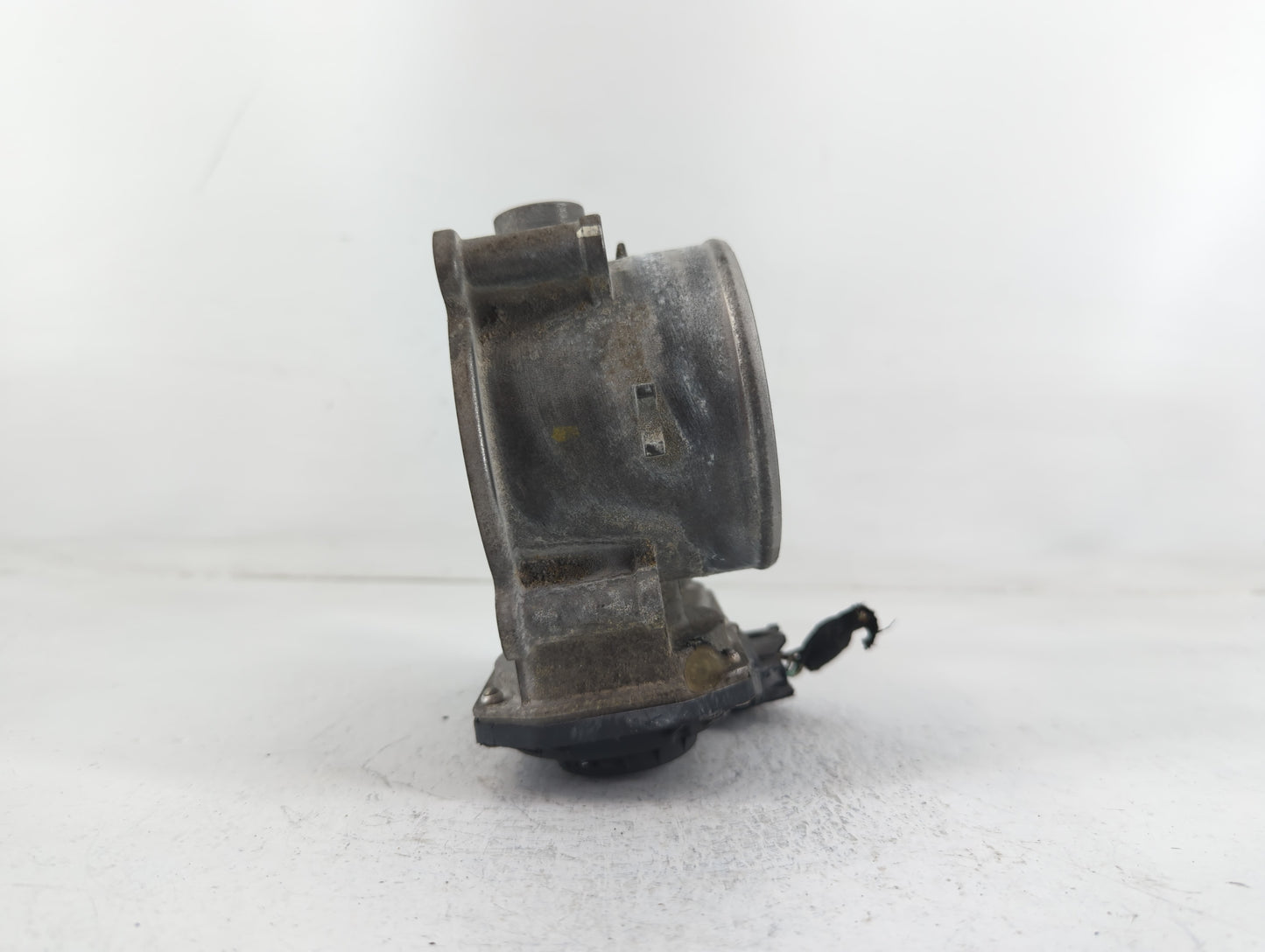 2014-2016 Kia Cadenza Throttle Body P/N:5312 10S10 35100-3CAA0 Fits Fits 2012 2013 2014 2015 2016 2017 2018 OEM Used Auto Pa