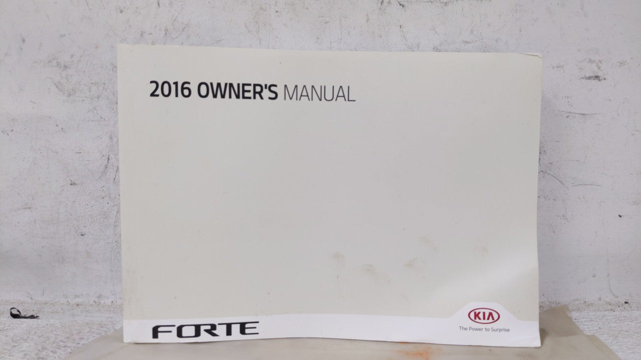 2016 Kia Forte Owners Manual Book Guide OEM Used Auto Parts - Oemusedautoparts1.com