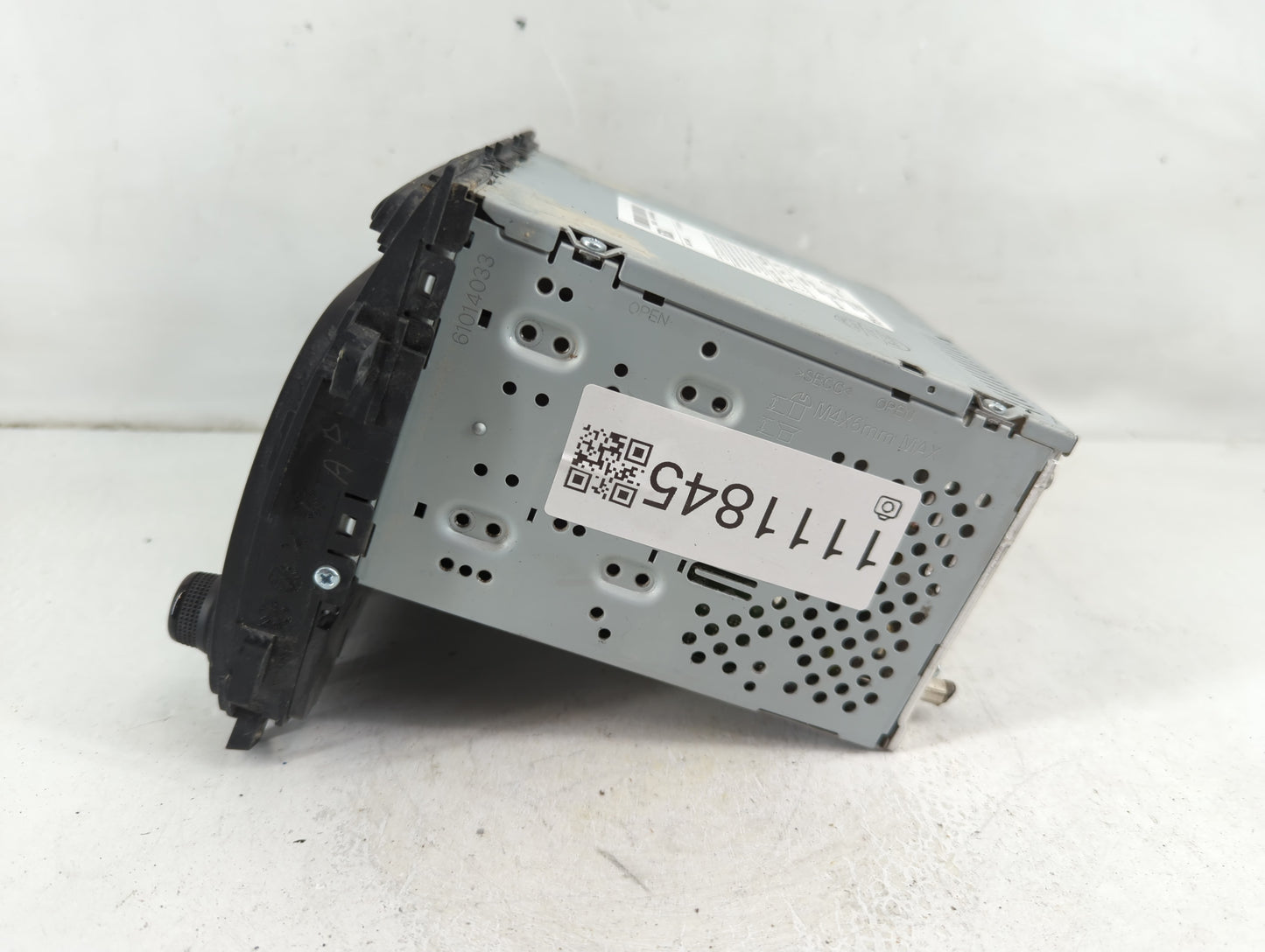 2015-2016 Kia Forte Radio AM FM Cd Player Receiver Replacement P/N:96180-A7290WK Fits Fits 2015 2016 OEM Used Auto Parts - O