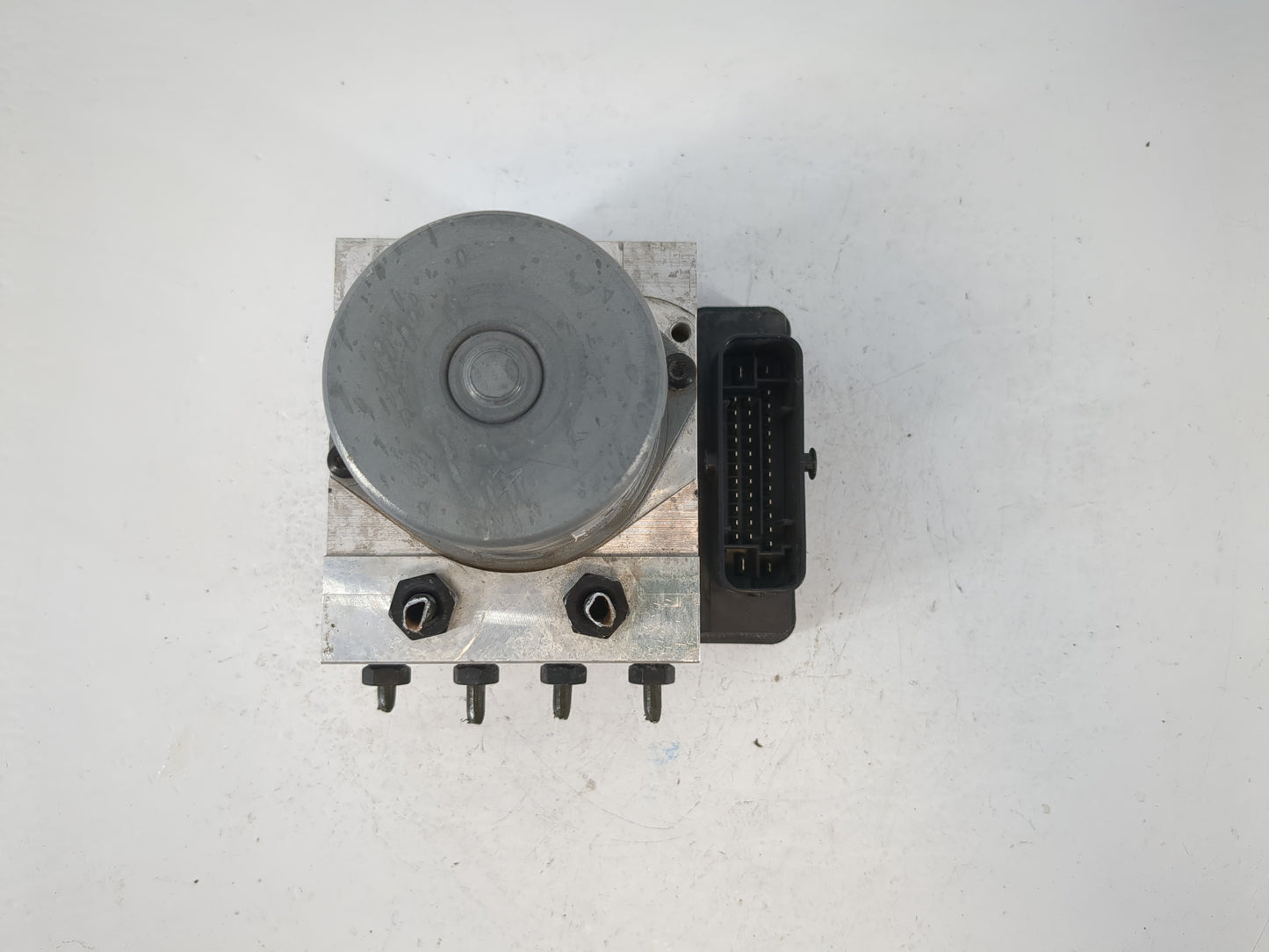 2014-2016 Kia Forte ABS Pump Control Module Replacement P/N:58920-A7200 A7589-20500 Fits Fits 2014 2015 2016 OEM Used Auto P