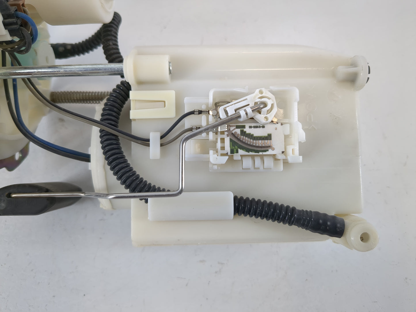 2014-2016 Kia Forte Electrical Gas Fuel Pump Assembly - Oemusedautoparts1.com