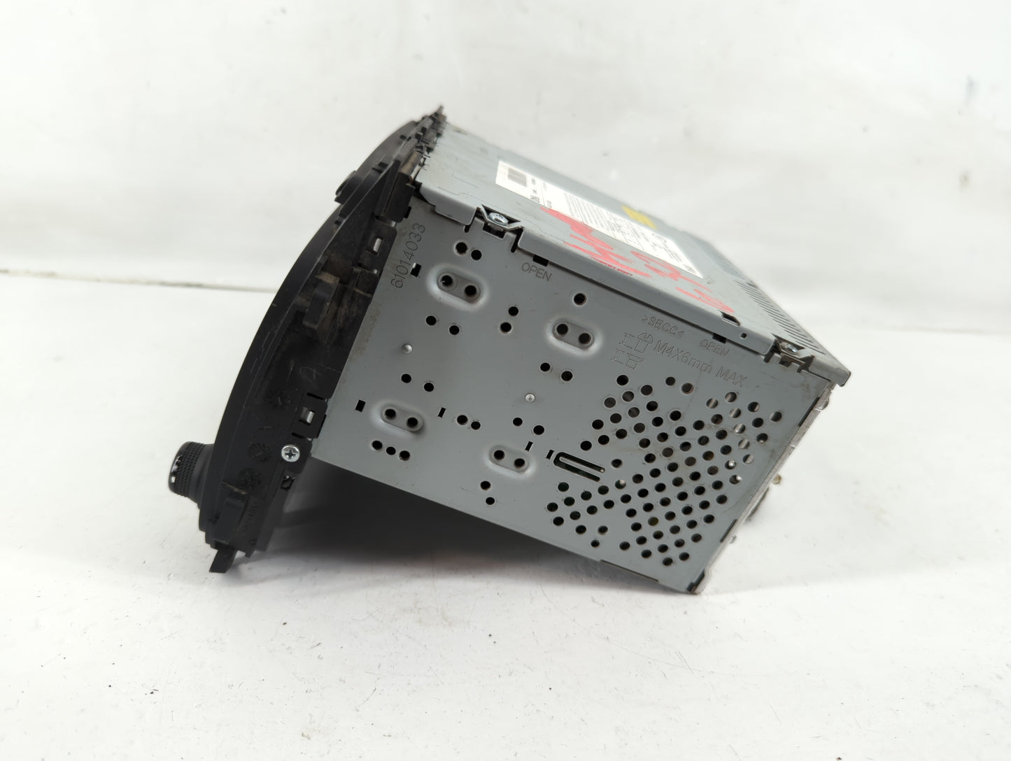 2014-2016 Kia Forte Radio AM FM Cd Player Receiver Replacement P/N:96160-A7401WK Fits Fits 2014 2015 2016 OEM Used Auto Part