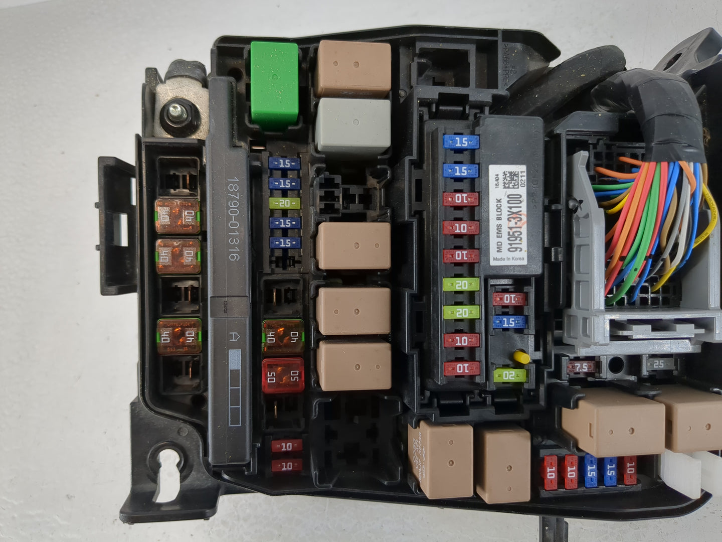 2014-2016 Kia Forte Fusebox Fuse Box Panel Relay Module P/N:91207 A7162 Fits Fits 2014 2015 2016 OEM Used Auto Parts - Oemus