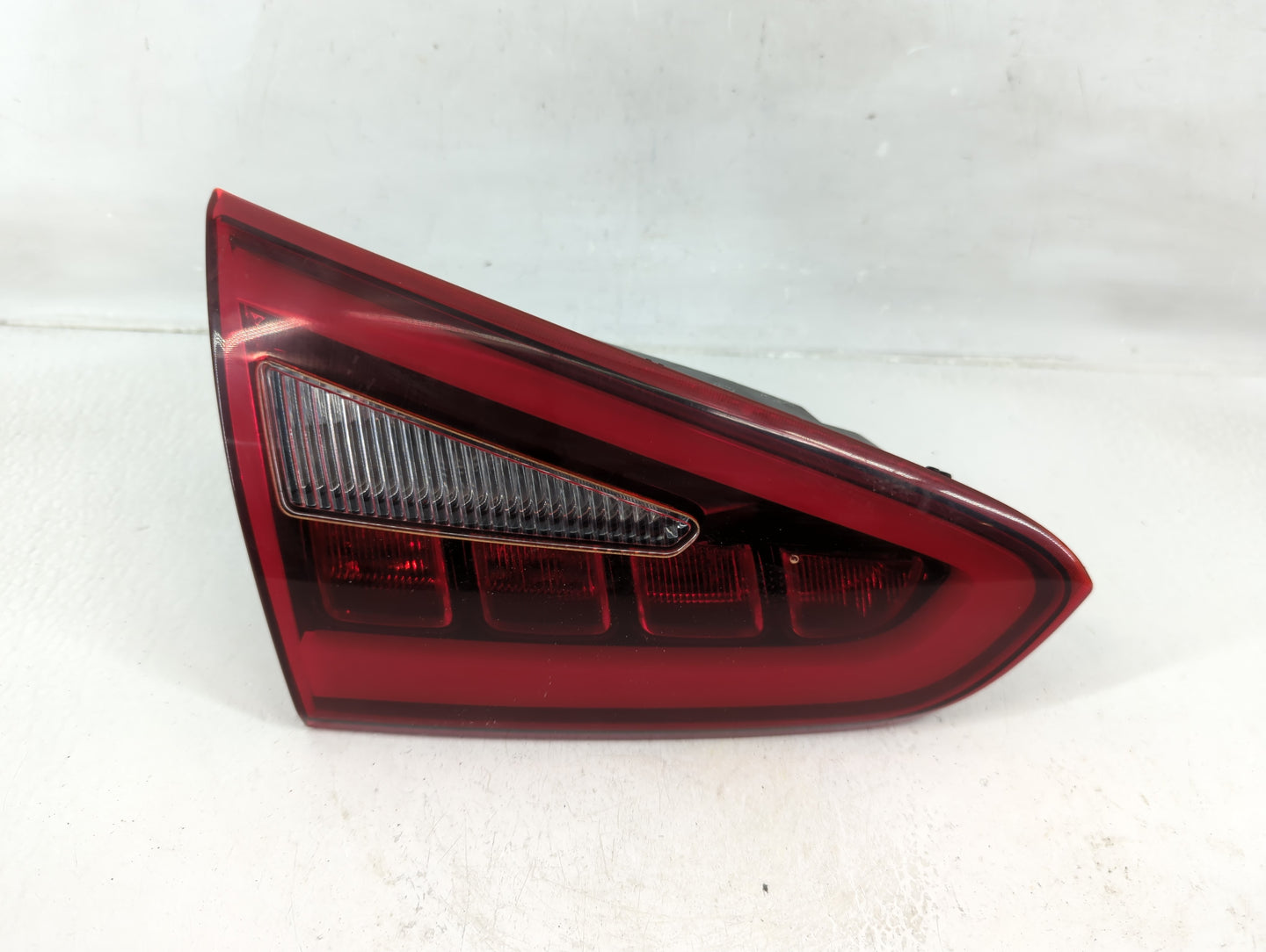 2017-2018 Kia Forte Driver Left Side Deck Lid Mounted Tail Light - Oemusedautoparts1.com